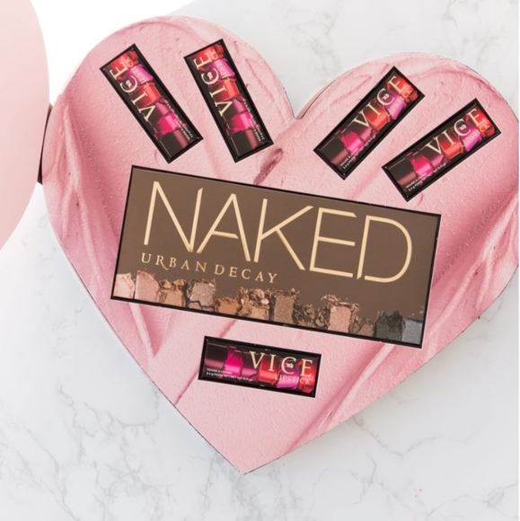 *SOLD* Urban Decay Naked & Nude Vault - Picture 2 of 5